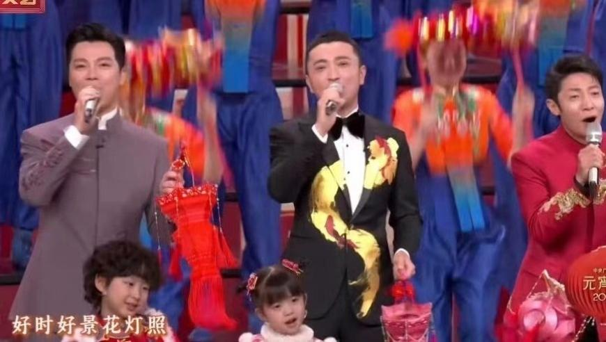 法国一酒吧遭手榴弹袭击,澳门一码一肖一特一中管家婆,广泛的解释落实方法分析_定制版V2.50